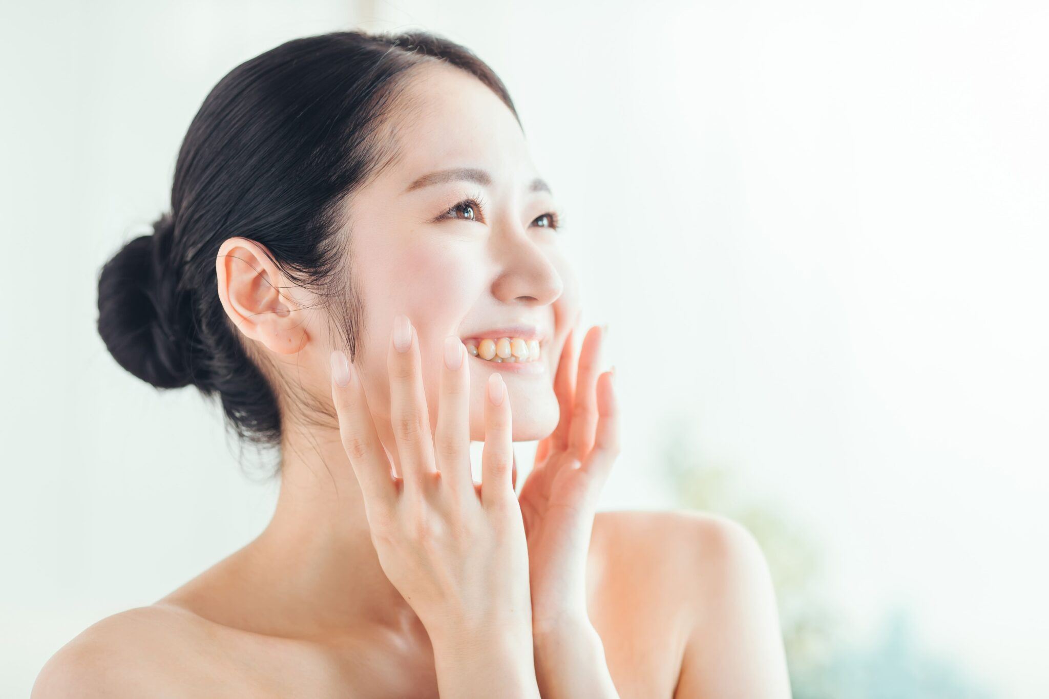 本来のフェイスラインを取り戻す。大人女性のための小顔ケア｜越前市周辺の美容鍼ならbeauty hari salon lilli