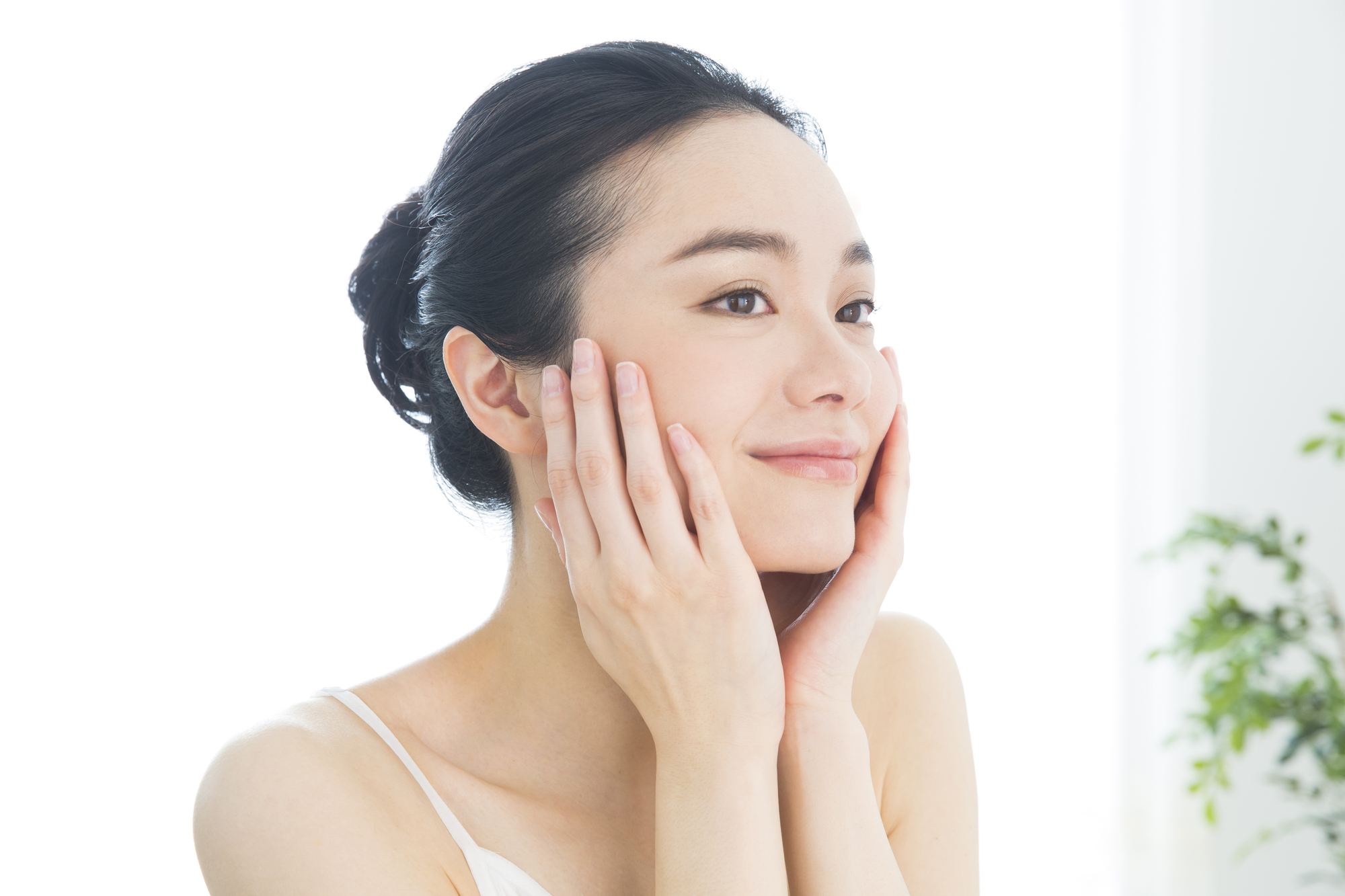 美容医療と美容鍼はどっちがいい？違い・メリット・デメリットを徹底解説｜福井県鯖江市で美容鍼ならbeauty hari salon lilli
