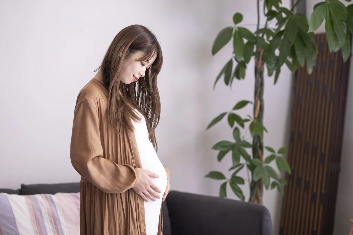 妊娠中に美容鍼を受けても平気？安全性・効果・注意点をわかりやすく解説｜越前市周辺の美容鍼ならbeauty hari salon lilli