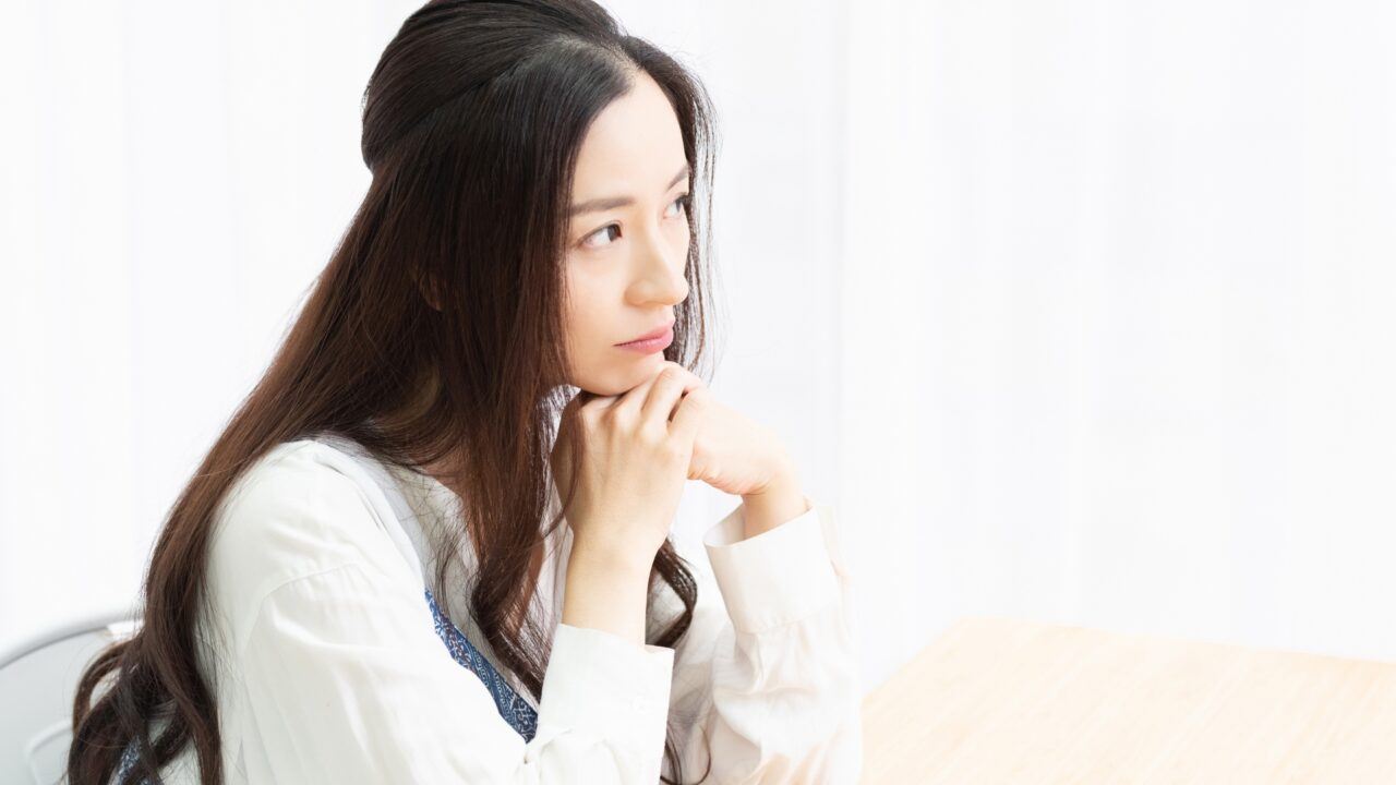 美容鍼で出血するって本当？気になる内出血の確率・原因・回復期間を徹底解説｜福井市周辺の美容鍼ならbeauty hari salon lilli