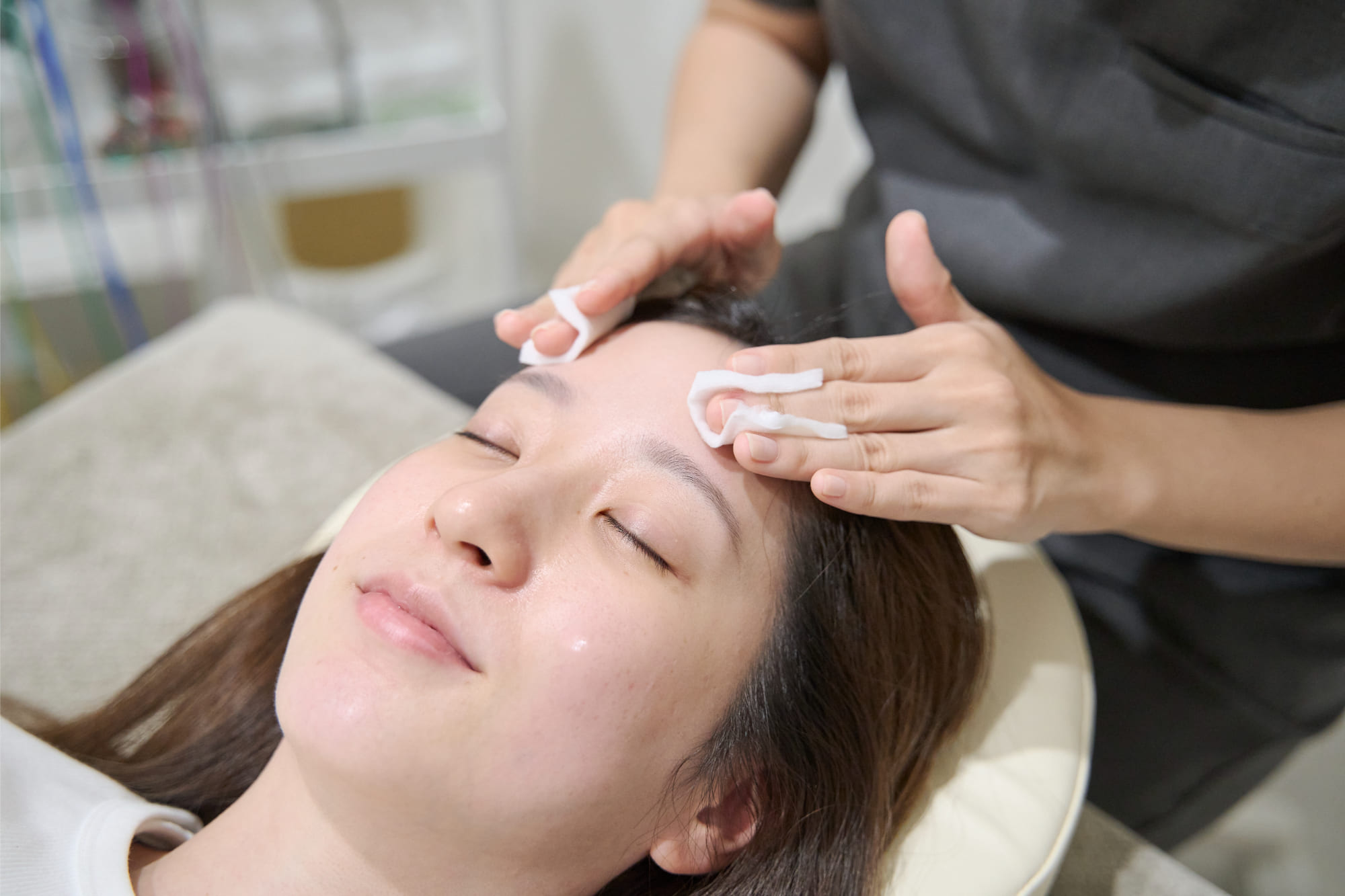 小顔へ導く鍼施術 | 福井県鯖江市の美容鍼ならbeauty hari salon lilli
